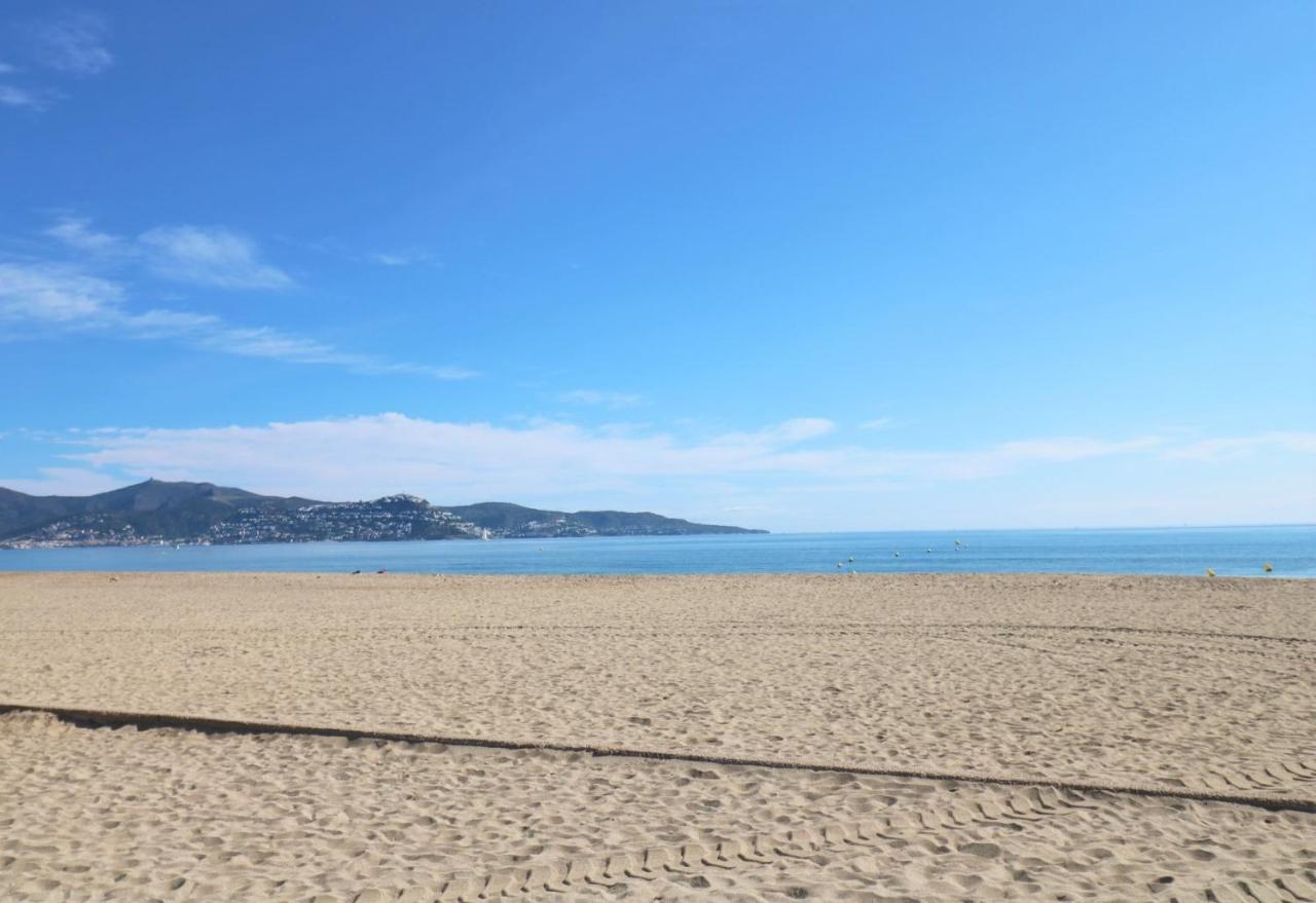 Delta Muga, Piso Muy Cerca De La Playa Apartment Емпуриабрава Екстериор снимка